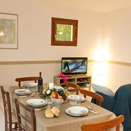 Monte Marenzo Sleeps 6 아파트 Monte (Lombardy)