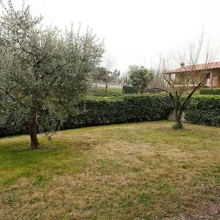 Monte Marenzo Sleeps 6 아파트